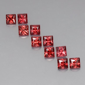 カラットの天然レッドアルマンディンガーネット（4×4 mm・四角）