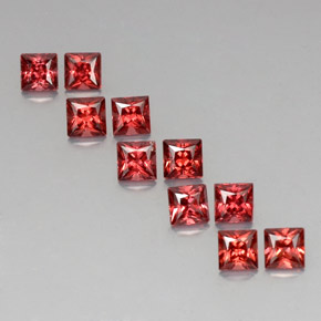 カラットの天然レッドアルマンディンガーネット（4×4 mm・四角）