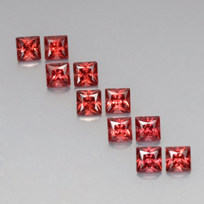 カラットの天然レッドアルマンディンガーネット（4×4 mm・四角）