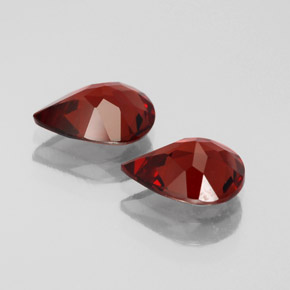 自然派の商品を探す ct ディープレッド アルマンディンガーネット 宝石, 洋梨の形, マダガスカル からGemSelectで. 在庫あり、世界各国へ発送!