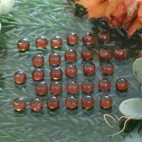 Shop natural 6.16ct ウォームレッド アルマンディンガーネット gems, ラウンド, from マダガスカル at GemSelect. In stock, global shipping!