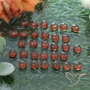 Shop natural 6.16ct ウォームレッド アルマンディンガーネット gems, ラウンド, from マダガスカル at GemSelect. In stock, global shipping!