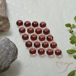 Shop natural 4.00ct 濃いレッドワイン アルマンディンガーネット gems, ラウンド, from マダガスカル at GemSelect. In stock, global shipping!