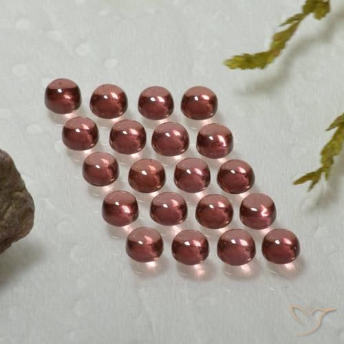 Shop natural 4.10ct ワインレッド アルマンディンガーネット gems, ラウンド, from マダガスカル at GemSelect. In stock, global shipping!