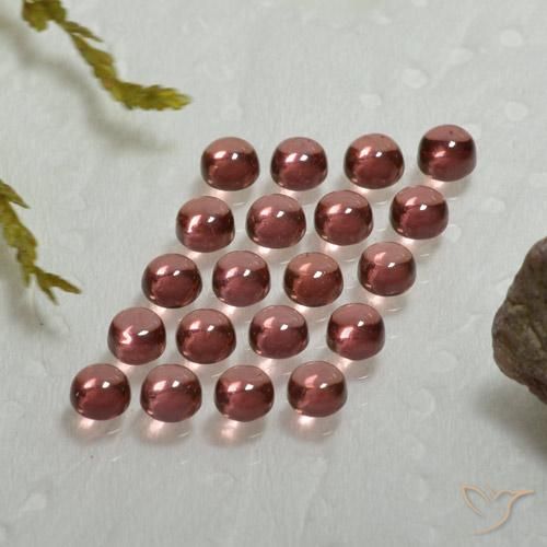 Shop natural 4.10ct ワインレッド アルマンディンガーネット gems, ラウンド, from マダガスカル at GemSelect. In stock, global shipping!