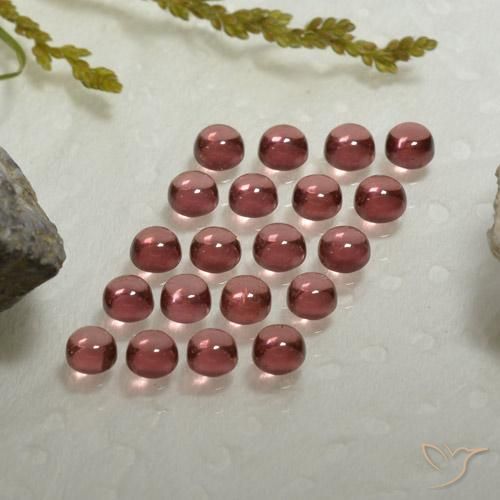 Shop natural 3.97ct ミディアムレッド アルマンディンガーネット gems, ラウンド, from マダガスカル at GemSelect. In stock, global shipping!