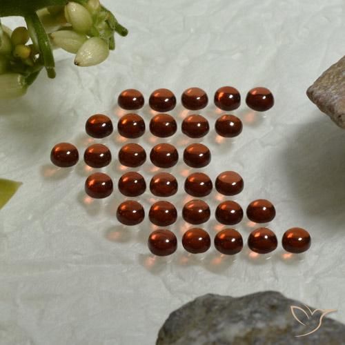 Shop natural 5.00ct ミディアムレッド アルマンディンガーネット gems, ラウンド, from マダガスカル at GemSelect. In stock, global shipping!