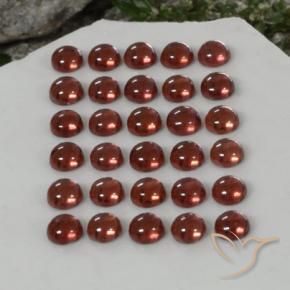 Shop natural 5.04ct 濃いクリムゾンレッド アルマンディンガーネット gems, ラウンド, from マダガスカル at GemSelect. In stock, global shipping!