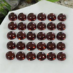 5.97カラットの天然サングリアレッドアルマンディンガーネット（3.13 mm・ラウンドカット）