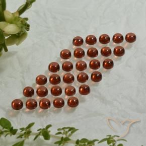 Shop natural 5.91ct 濃いクリムゾンレッド アルマンディンガーネット gems, ラウンド, from マダガスカル at GemSelect. In stock, global shipping!