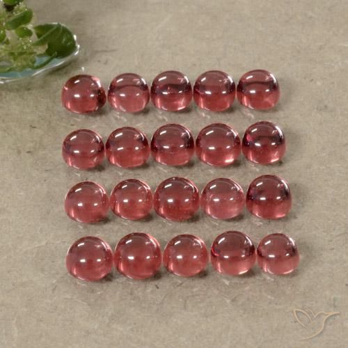 Shop natural 4.15ct 濃いレッドワイン アルマンディンガーネット gems, ラウンド, from マダガスカル at GemSelect. In stock, global shipping!