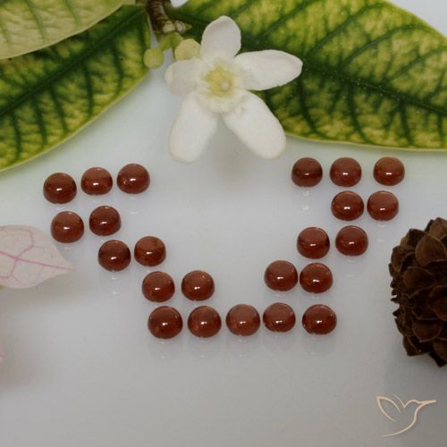 Shop natural 4.44ct ミディアムレッド アルマンディンガーネット gems, ラウンド, from マダガスカル at GemSelect. In stock, global shipping!