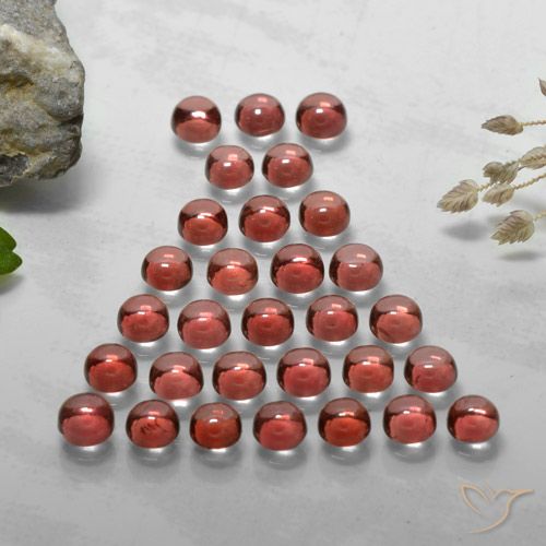 Shop natural 5.63ct ディープレッド アルマンディンガーネット gems, ラウンド, from マダガスカル at GemSelect. In stock, global shipping!
