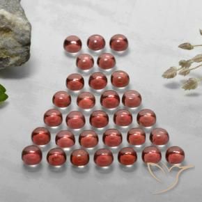 Shop natural 5.63ct ディープレッド アルマンディンガーネット gems, ラウンド, from マダガスカル at GemSelect. In stock, global shipping!