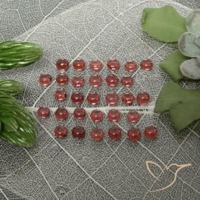 Shop natural 5.95ct 薄いスカーレットレッド アルマンディンガーネット gems, ラウンド, from マダガスカル at GemSelect. In stock, global shipping!