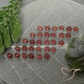 Shop natural 5.95ct 薄いスカーレットレッド アルマンディンガーネット gems, ラウンド, from マダガスカル at GemSelect. In stock, global shipping!