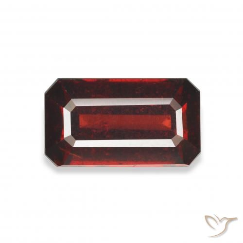4.20ct 天然 濃いブラッドレッド アルマンディンガーネット, エメラルドカット, VS