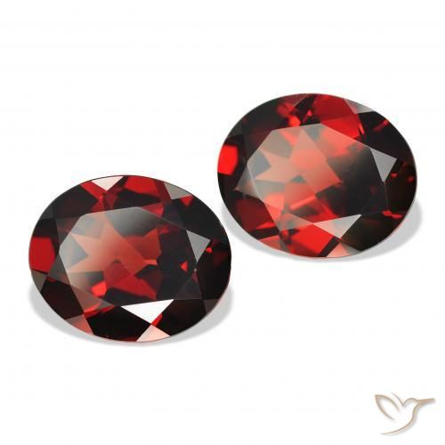 Shop natural 7.82ct ダークレッド アルマンディンガーネット gems, 楕円形, from モザンビーグ at GemSelect. In stock, global shipping!