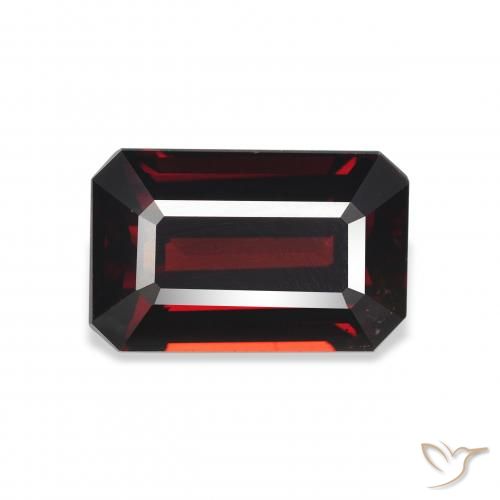 6.03ct 天然 ダークレッド アルマンディンガーネット, エメラルドカット, VVS