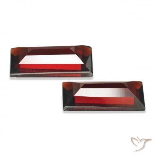 Shop natural 3.49ct ダークレッド アルマンディンガーネット gems, バゲット, from モザンビーグ at GemSelect. In stock, global shipping!