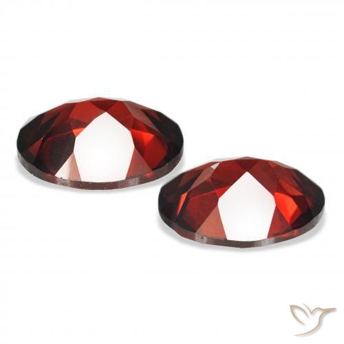 Shop natural 4.43ct ディープレッド アルマンディンガーネット gems, 楕円形, from モザンビーグ at GemSelect. In stock, global shipping!