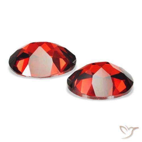 Shop natural 4.48ct ディープレッド アルマンディンガーネット gems, 楕円形, from モザンビーグ at GemSelect. In stock, global shipping!