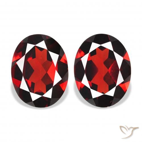 Shop natural 3.91ct ディープレッド アルマンディンガーネット gems, 楕円形, from モザンビーグ at GemSelect. In stock, global shipping!