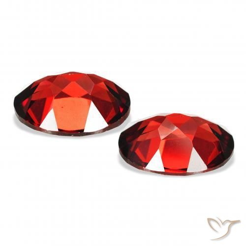 Shop natural 4.33ct ディープレッド アルマンディンガーネット gems, 楕円形, from モザンビーグ at GemSelect. In stock, global shipping!