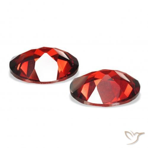 Shop natural 4.04ct ダークレッド アルマンディンガーネット gems, 楕円形, from モザンビーグ at GemSelect. In stock, global shipping!