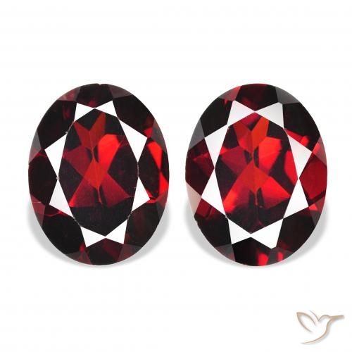 Shop natural 4.58ct ディープレッド アルマンディンガーネット gems, 楕円形, from モザンビーグ at GemSelect. In stock, global shipping!