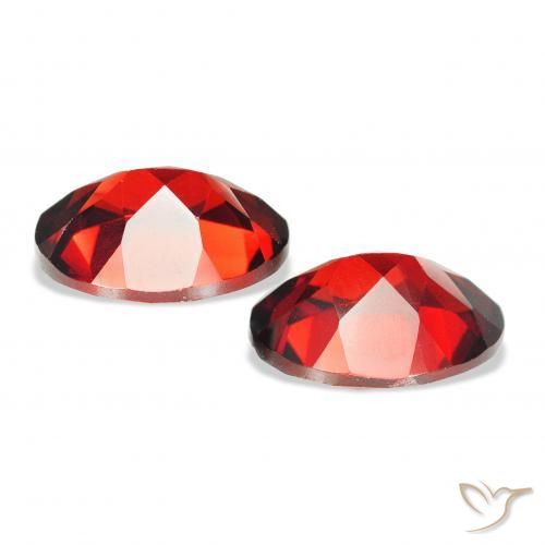 Shop natural 4.58ct ディープレッド アルマンディンガーネット gems, 楕円形, from モザンビーグ at GemSelect. In stock, global shipping!