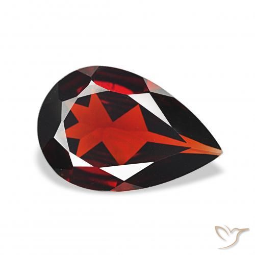 2.62カラットの天然ダークレッドアルマンディンガーネット、洋梨の形、VVS