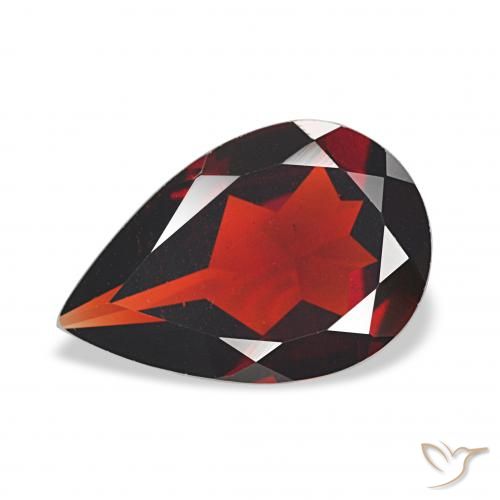 2.67ct ダークレッド アルマンディンガーネット, 洋梨の形, VVS