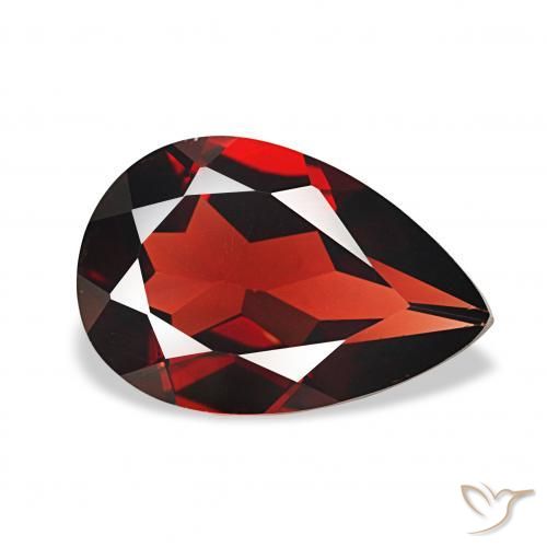3.20カラットの天然濃いブラッドレッドアルマンディンガーネット、洋梨の形、VVS-VS