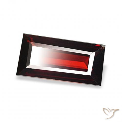 1.60カラットの天然ディープレッドアルマンディンガーネット、バゲット、VVS