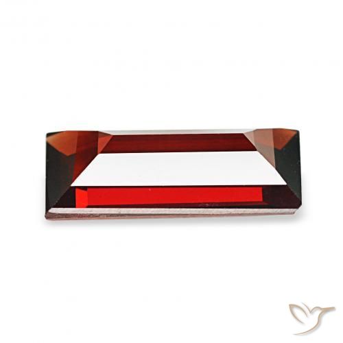 1.53カラットの天然ディープレッドアルマンディンガーネット、バゲット、VVS