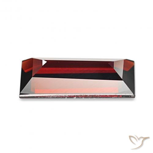 1.67カラットの天然ダークレッドアルマンディンガーネット、バゲット、VVS