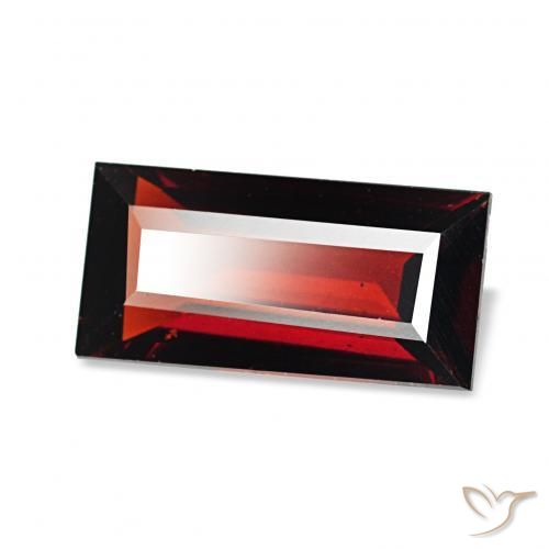 1.66カラットの天然ダークレッドアルマンディンガーネット、バゲット、VVS