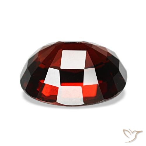 3.27カラットの天然ダークレッドアルマンディンガーネット（9.7×7.5 mm・オーバルカット）