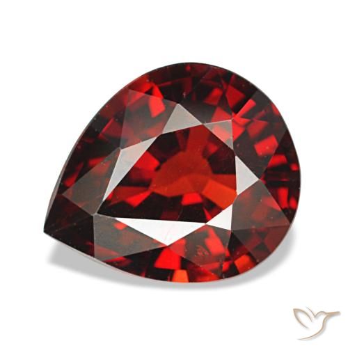2.59カラットの天然ダークレッドアルマンディンガーネット（9.6×8.1 mm・洋梨の形）