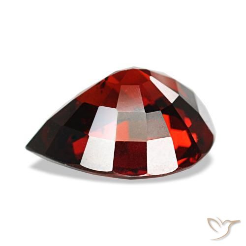 2.59カラットの天然ダークレッドアルマンディンガーネット（9.6×8.1 mm・洋梨の形）