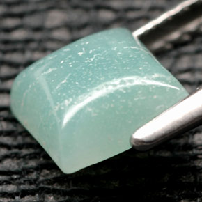 1.13カラットの天然グリーンアマゾナイト（6.4×6.3 mm・四角）