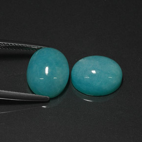 カラットの天然青緑アマゾナイト（12.1×10 mm・オーバルカット）
