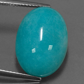 12.46カラットの天然青緑アマゾナイト（18×13 mm・オーバルカット）