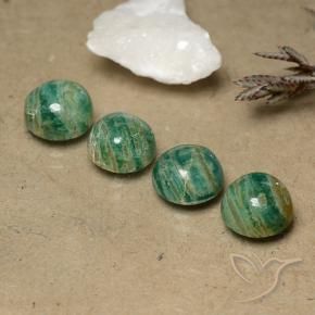 Shop natural 9.46ct パイングリーン アマゾナイト gems, ラウンド, from マダガスカル at GemSelect. In stock, global shipping!