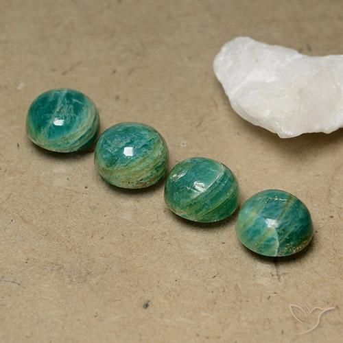 Shop natural 9.13ct パイングリーン アマゾナイト gems, ラウンド, from マダガスカル at GemSelect. In stock, global shipping!