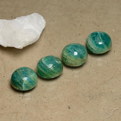 Shop natural 9.13ct パイングリーン アマゾナイト gems, ラウンド, from マダガスカル at GemSelect. In stock, global shipping!