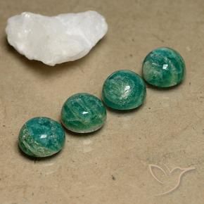 Shop natural 9.40ct クールグリーン アマゾナイト gems, ラウンド, from マダガスカル at GemSelect. In stock, global shipping!