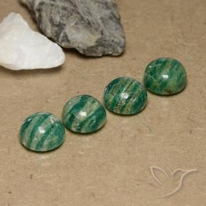 Shop natural 11.93ct クールグリーン アマゾナイト gems, ラウンド, from マダガスカル at GemSelect. In stock, global shipping!