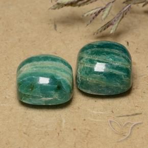 Shop natural 11.30ct パイングリーン アマゾナイト gems, クッション, from マダガスカル at GemSelect. In stock, global shipping!